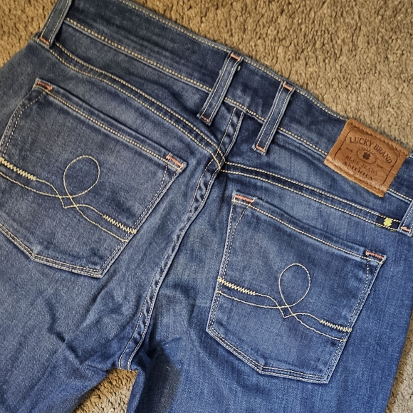 Lucky Brand womans Sofia bootcut denim jeans size 2 - Picture 5 of 5